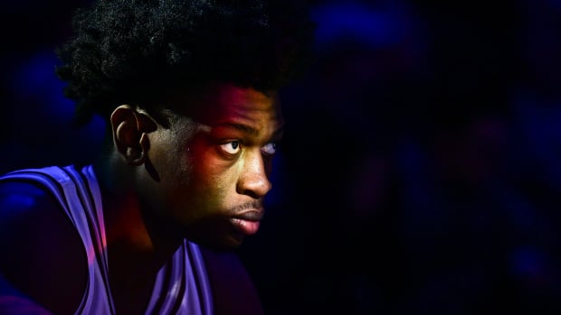 Mississippi State Bulldogs forward Cameron Matthews (4) gets ready before the game against Northwestern Wildcats at Mohegan Sun Arena.